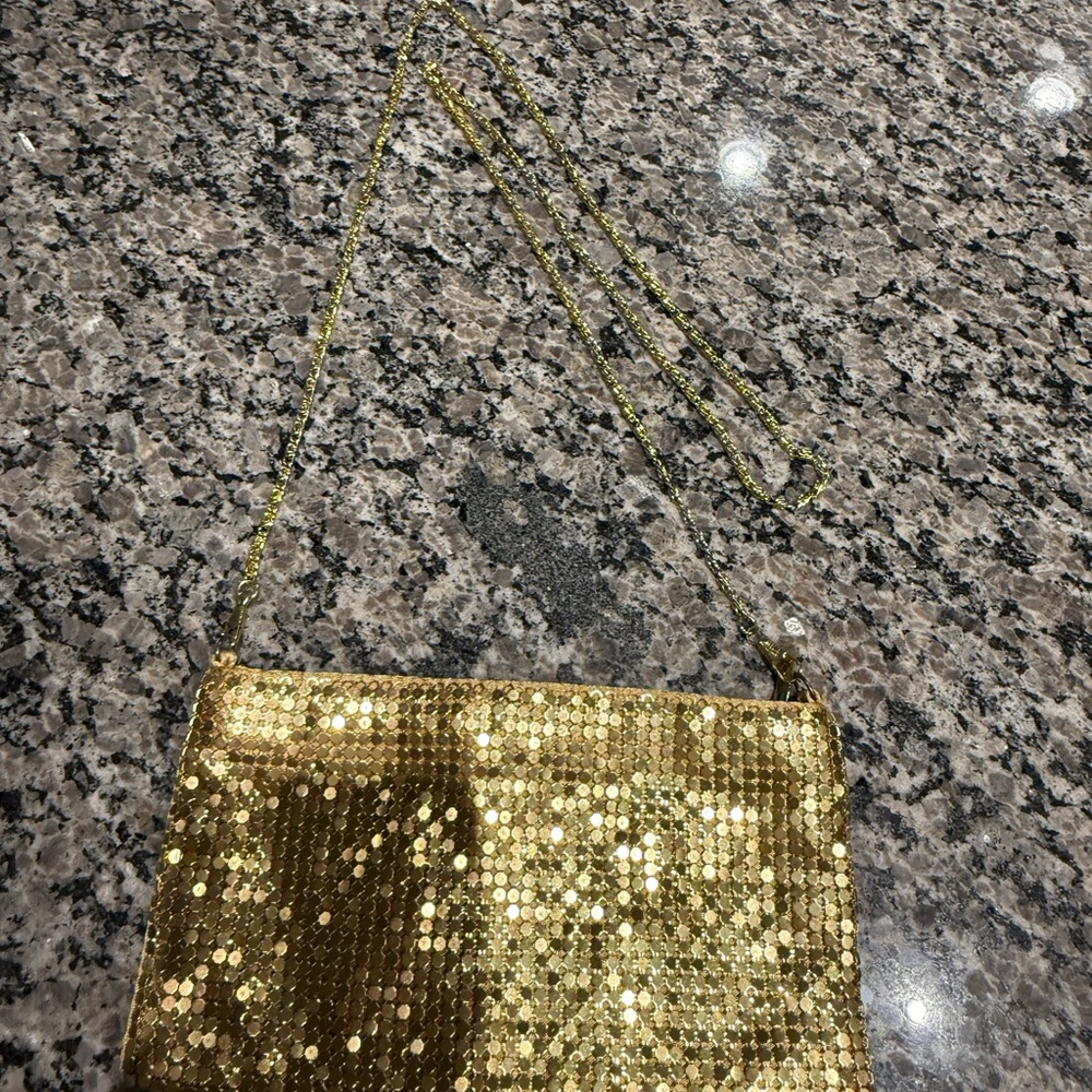 Elegant Gold Sequin Clutch